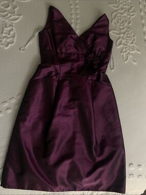 V-Neck Purple Satin Cocktail Dress with Floral Waist Accent